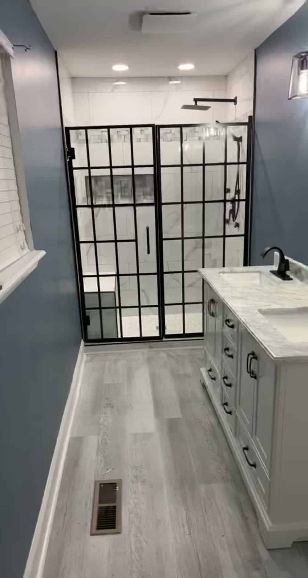Bathroom Remodeling Contractors Services image