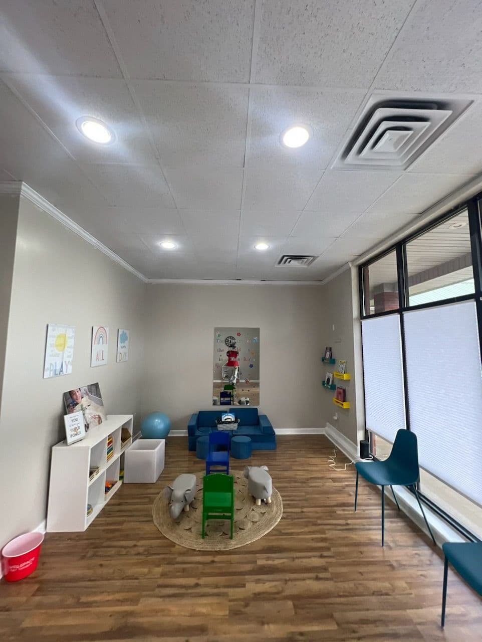 Seamless Wall Addition in a Modern Office Space